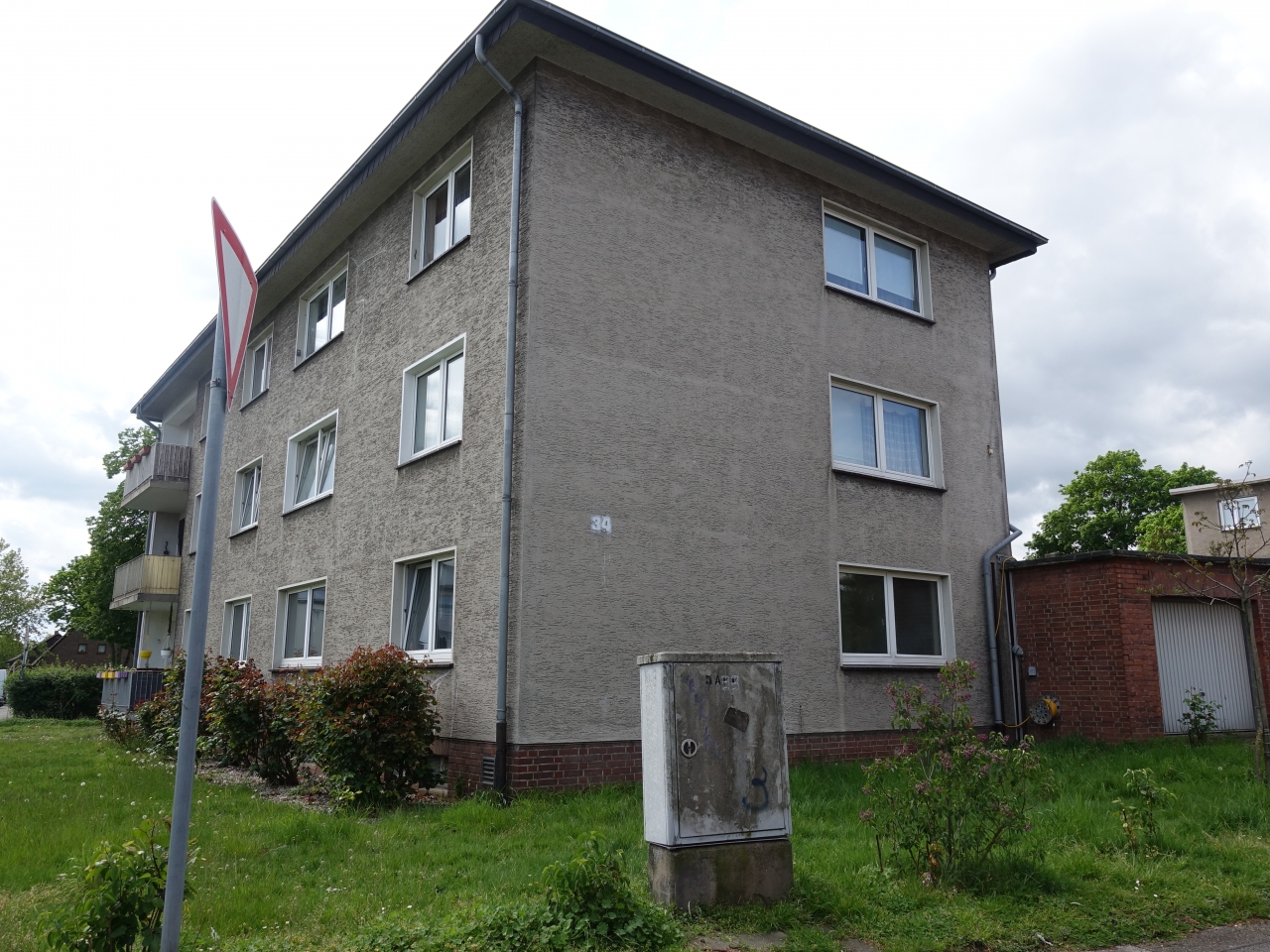 Das Bild zeigt ein Wohnhaus in Moers Repelen